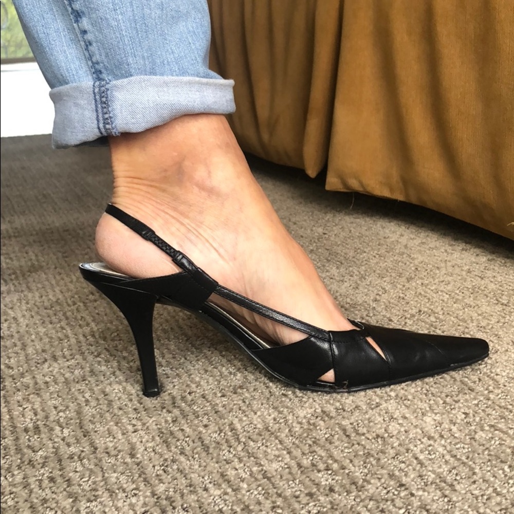 Black sling back bandalino heels